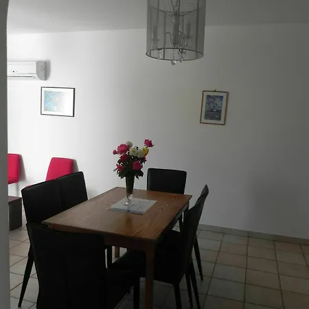 Andries Apartmanhotel