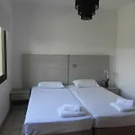 Andries 3*