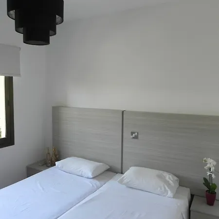 Ξενοδοχείο με διαμερίσματα Andries Πάφος