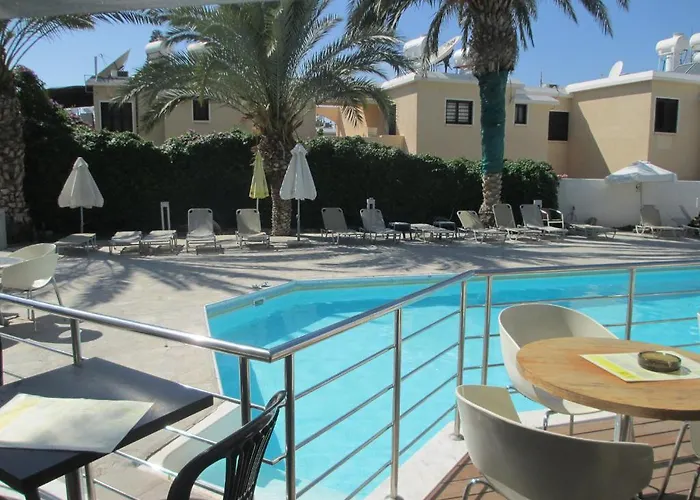 Apartahotel Andries 3*