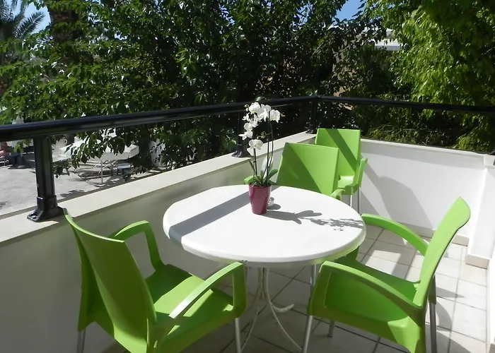 Andries Apartahotel Paphos