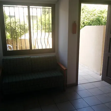 Andries 3* פאפוס