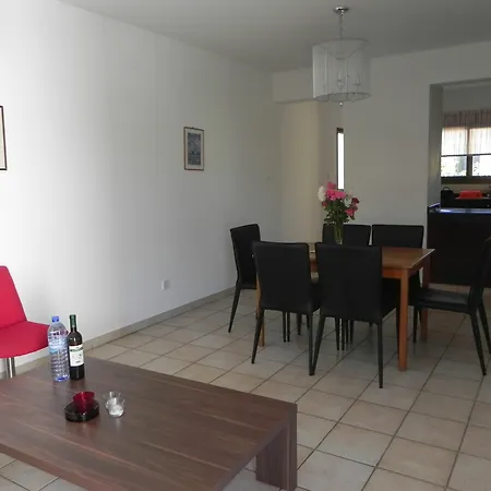 Andries 3* פאפוס