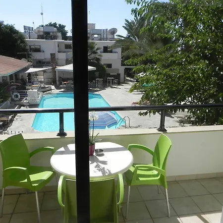 Andries מלון דירות